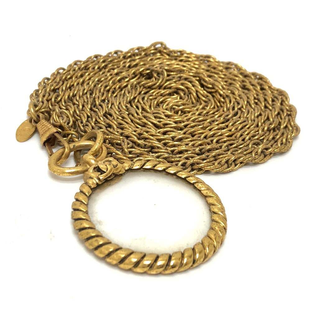 CHANEL Authentic Vintage Gold Necklace - Picture 6 of 9
